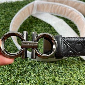 Salvatore Ferragamo Mens Leather Belt. Brand New